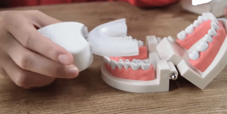 360 derece diş fırçası kullanım gösterimi